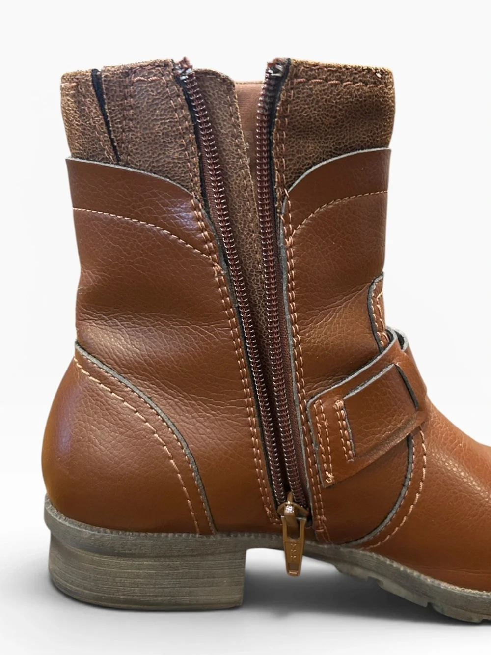 Clarks Riddle Avant Side Zip Ankle Boot in Tan/Brown Women’s Size 8